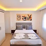 Royalis Aparthotel