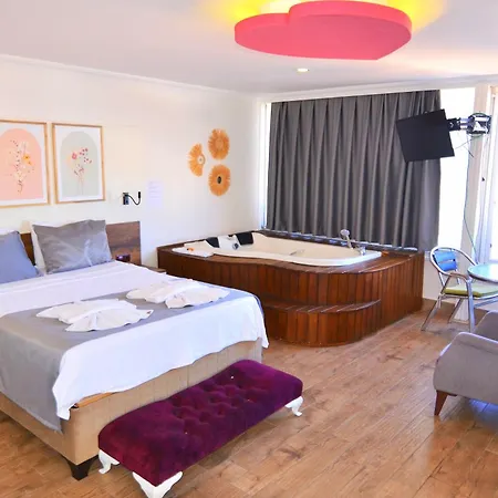 Royalis 아파트호텔 3*