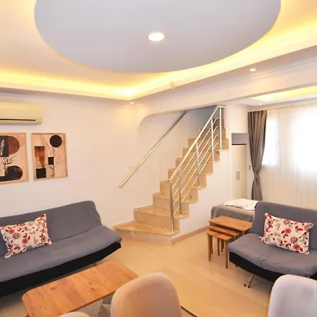 Aparthotel Royalis *