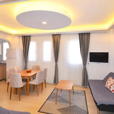Aparthotel Royalis *