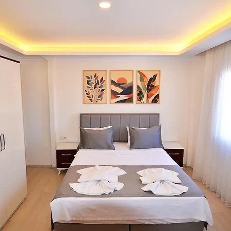 Royalis Aparthotel