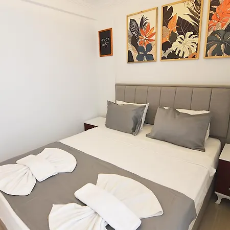 Aparthotel Royalis