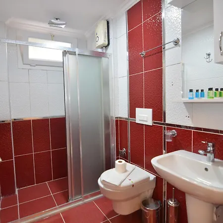 Royalis 3* 페티예