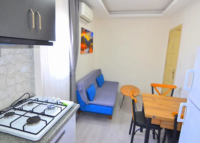 Ξενοδοχείο με διαμερίσματα Royalis