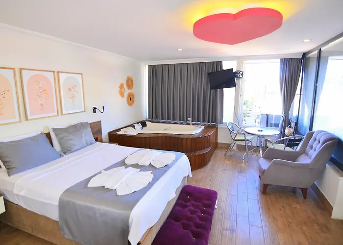 Hotel apartamentowy Royalis